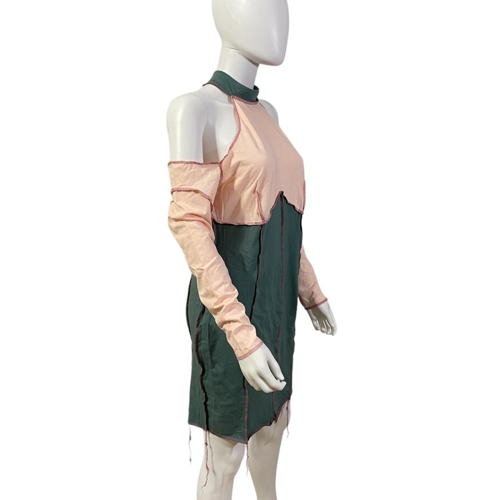 Color Block Cold Shoulder Dress
New - Picture 5 of 5